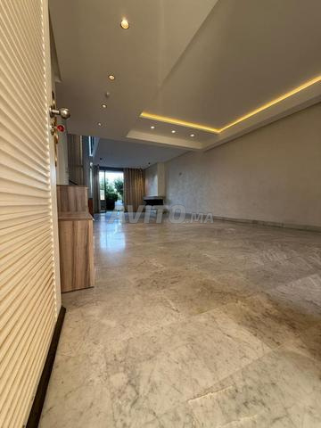 Appartement 250 m² à louer à Casablanca (Bouskoura) — Photo 35