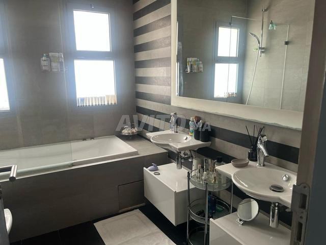 Furnished Apartment 220 m² for Rent in Casablanca — Photo 15
