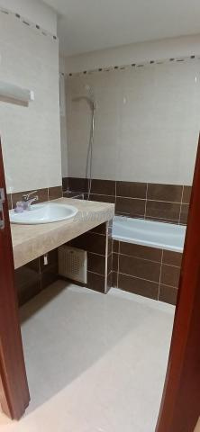 963 m² Apartment for Rent in Bouskoura — Photo 9