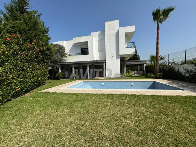 Luxury villa for rent with pool in Casablanca, Ville Verte — Photo 24