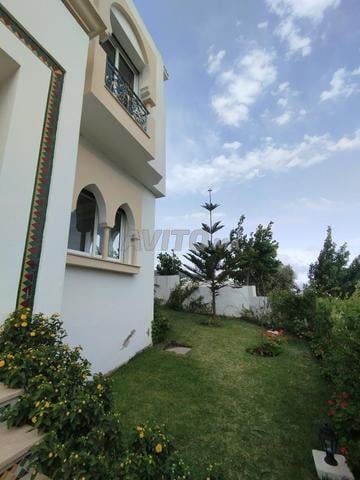 فيلا 907 م² للبيع في طنجة — Photo 2