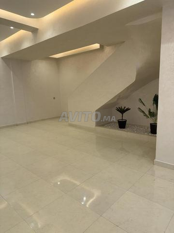 Duplex ensoleillé et chic à vendre à Sidi Maarouf — Photo 17