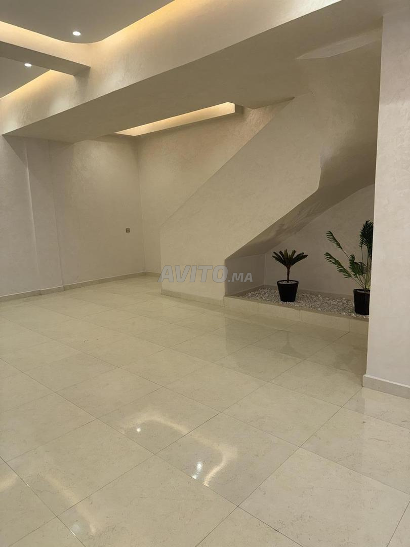 Duplex ensoleillé et chic à vendre à Sidi Maarouf — Photo 18