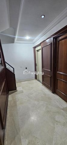 شقة 110 م² للإيجار في الدار البيضاء ( Maarif Bir Anzarane ) — Photo 8