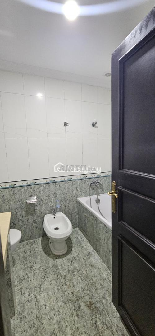 شقة 110 م² للإيجار في الدار البيضاء ( Maarif Bir Anzarane ) — Photo 25