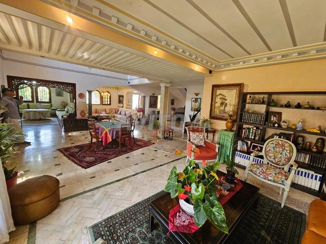 Villa 438 m² à louer à Casablanca — Photo 3