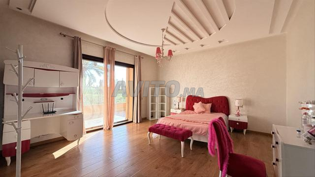 فيلا فاخرة للبيع في مراكش 1450م2 9 غرف — Photo 35