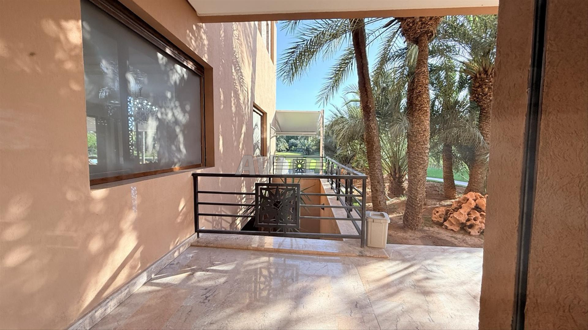 فيلا فاخرة للبيع في مراكش 1450م2 9 غرف — Photo 4