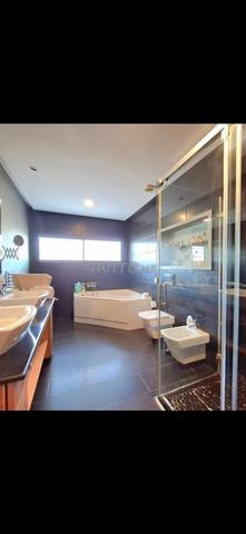 Villa 600 m² à louer à Casablanca (Bouskoura) — Photo 25