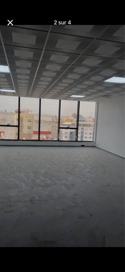 Office 84 m² for rent in Kénitra — Photo 3