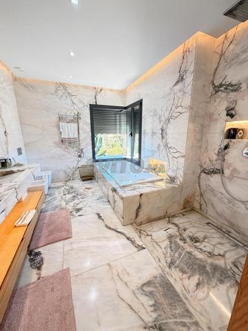 Exceptional Villa for Sale - 800 m² in Souissi, Rabat — Photo 6
