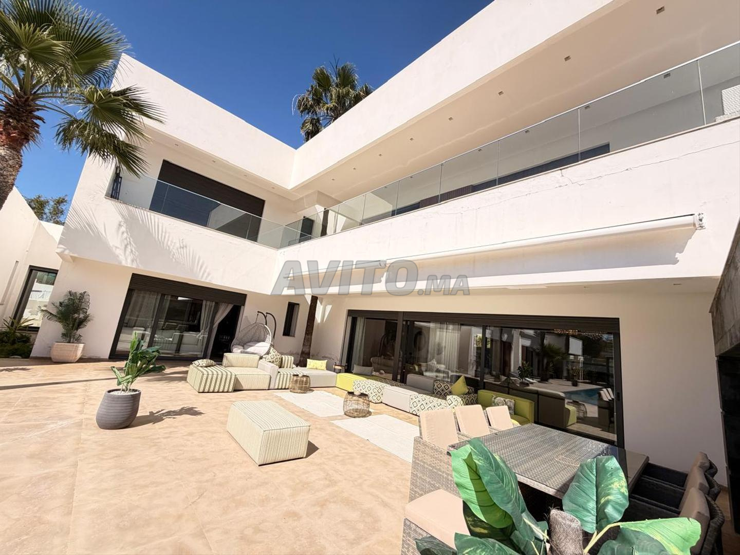 Exceptional Villa for Sale - 800 m² in Souissi, Rabat — Photo 3