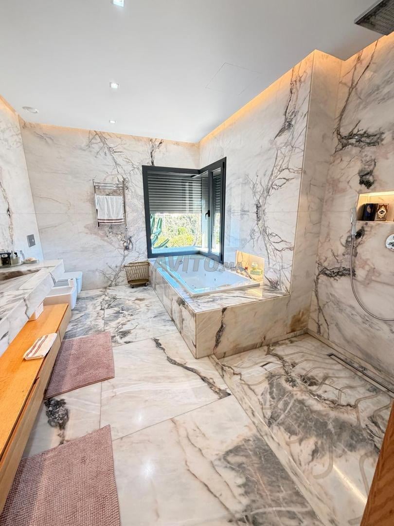 Exceptional Villa for Sale - 800 m² in Souissi, Rabat — Photo 5