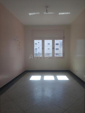 شقة 180 متر مربع للإيجار في الدار البيضاء (بيسويدجو) — Photo 3