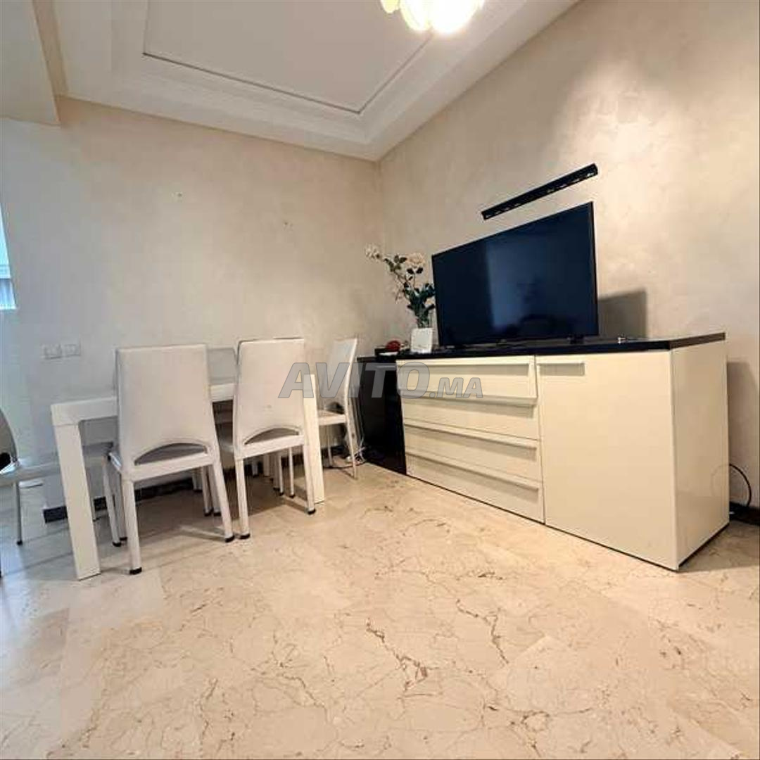 شقة 131 م² للبيع في الدار البيضاء (bourgogne - سيدى بلويت) — Photo 9