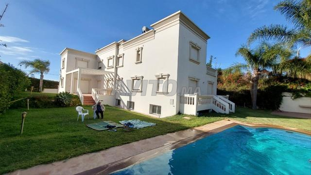 Villa 1060 m² à vendre à Ain Diab — Photo 2