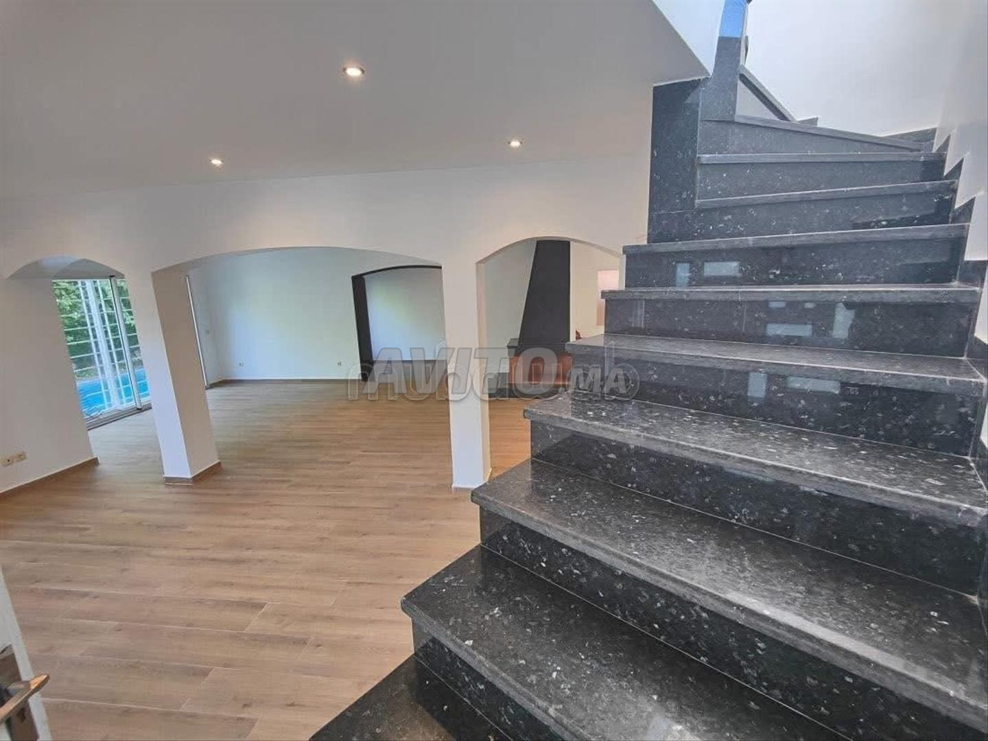 Villa 320 m² à louer à Ain Diab — Photo 7