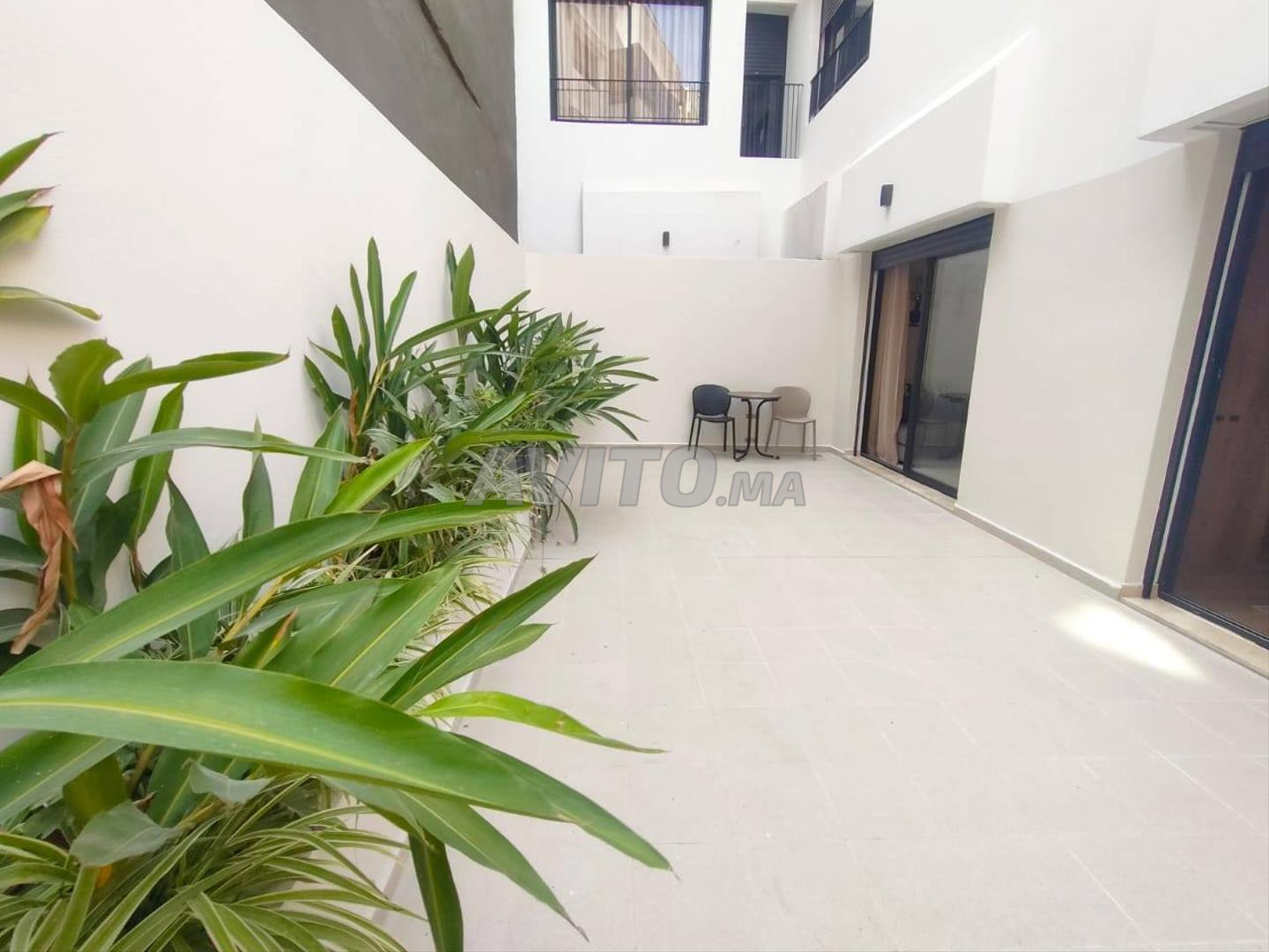 New Furnished Studio with Terrace in Val Fleuri