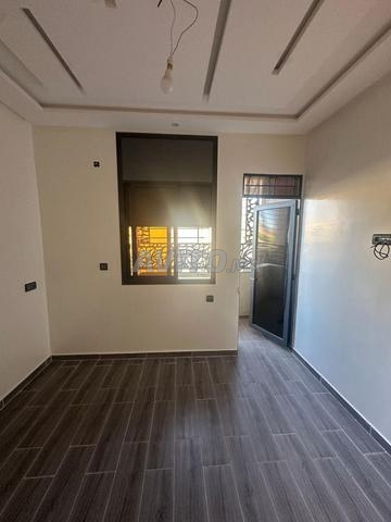 شقة جديدة 2 غرف للإيجار في بني ملال بـ 2500 درهم شهريًا — Photo 3