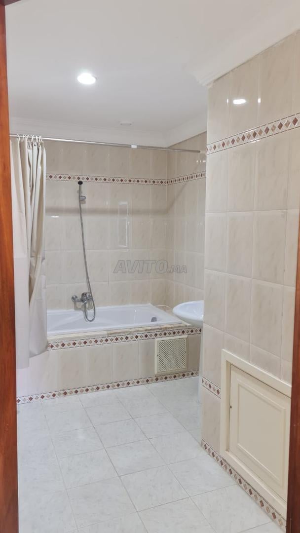 Appartement moderne 2 chambres à louer à Tanger — Photo 9
