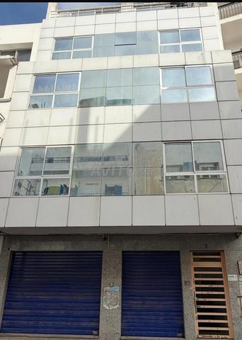 Immeuble à louer en centre ville - 4 étages - Casablanca — Photo 2