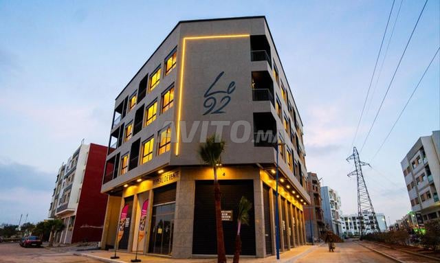 محل تجاري 164 م² للايجار في الدار البيضاء — Photo 4