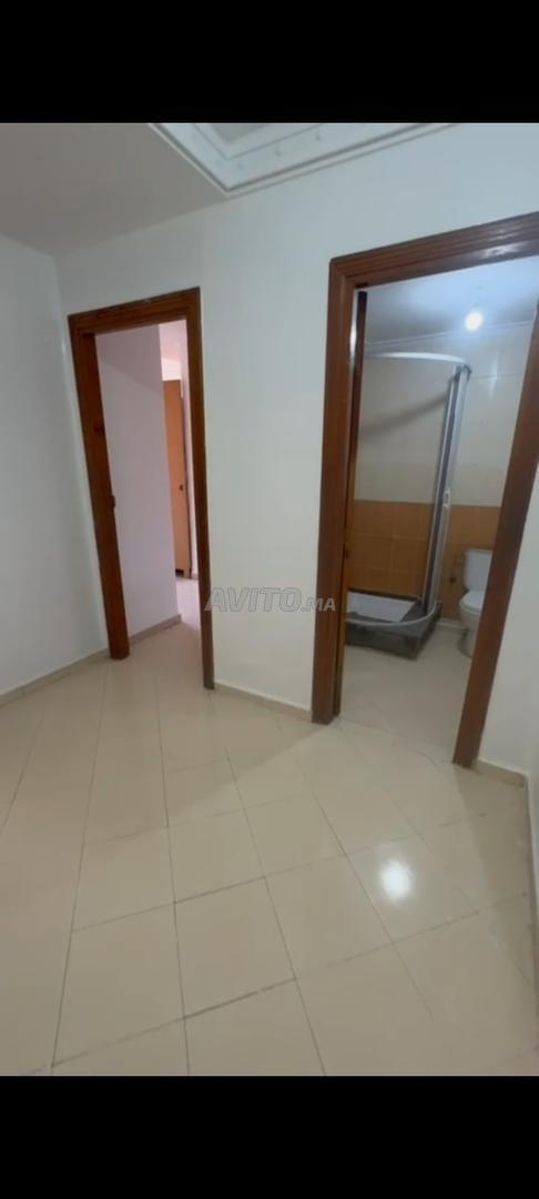 1-Room Studio Apartment 50 m² for Rent in Casablanca (Roch Noir) — Photo 12