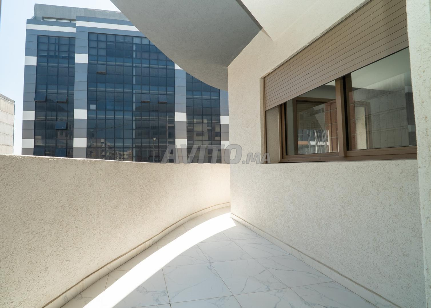 Studio 60 m² à louer à Casablanca (Roches Noires) — Photo 3