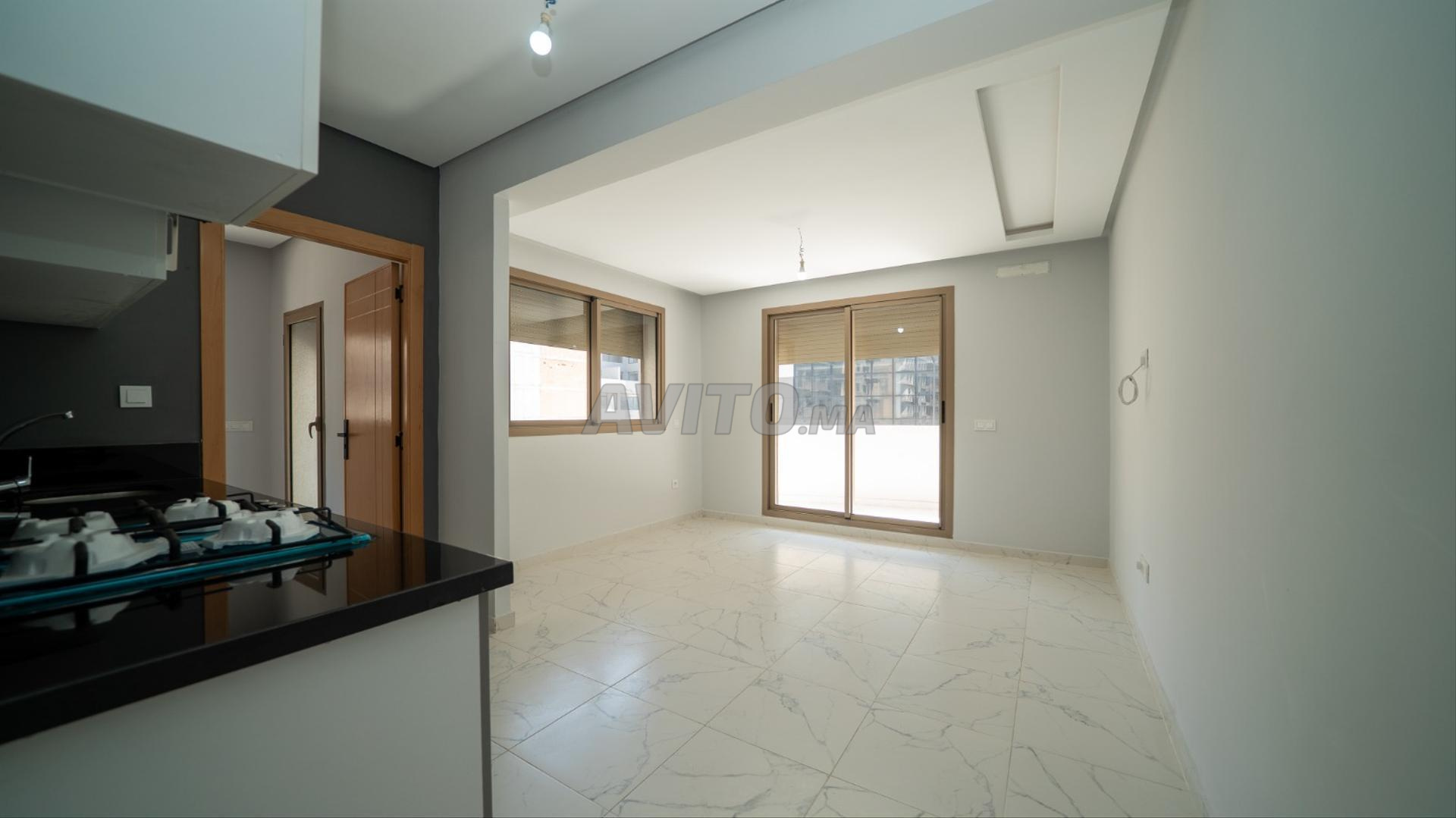 Studio 60 m² à louer à Casablanca (Roches Noires) — Photo 17