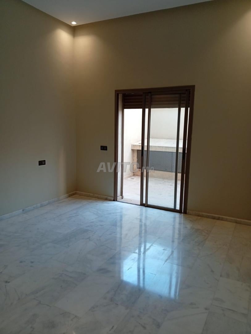 Appartement 100 m² à louer à Ain Sebaa — Photo 3