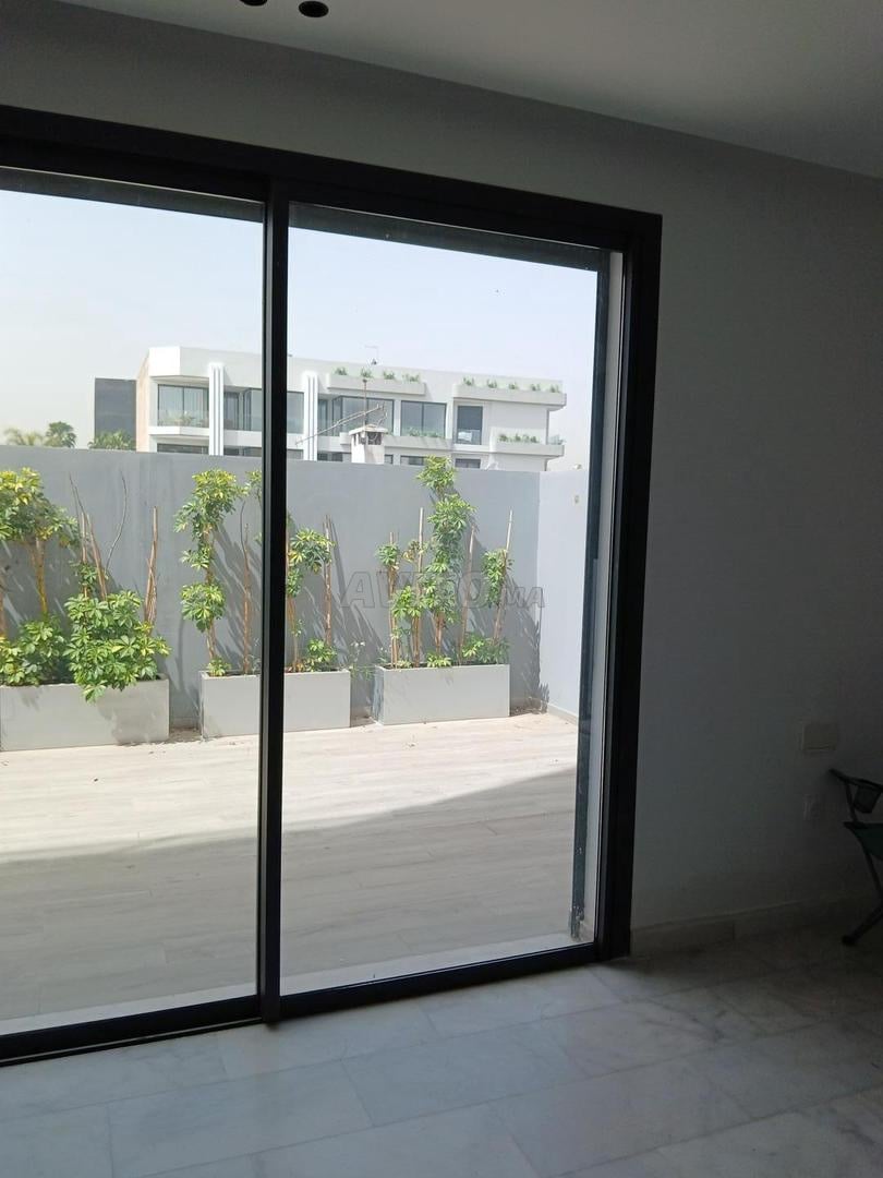 Studio Apartment 56 m² for Rent in Casablanca, Oasis — Photo 8