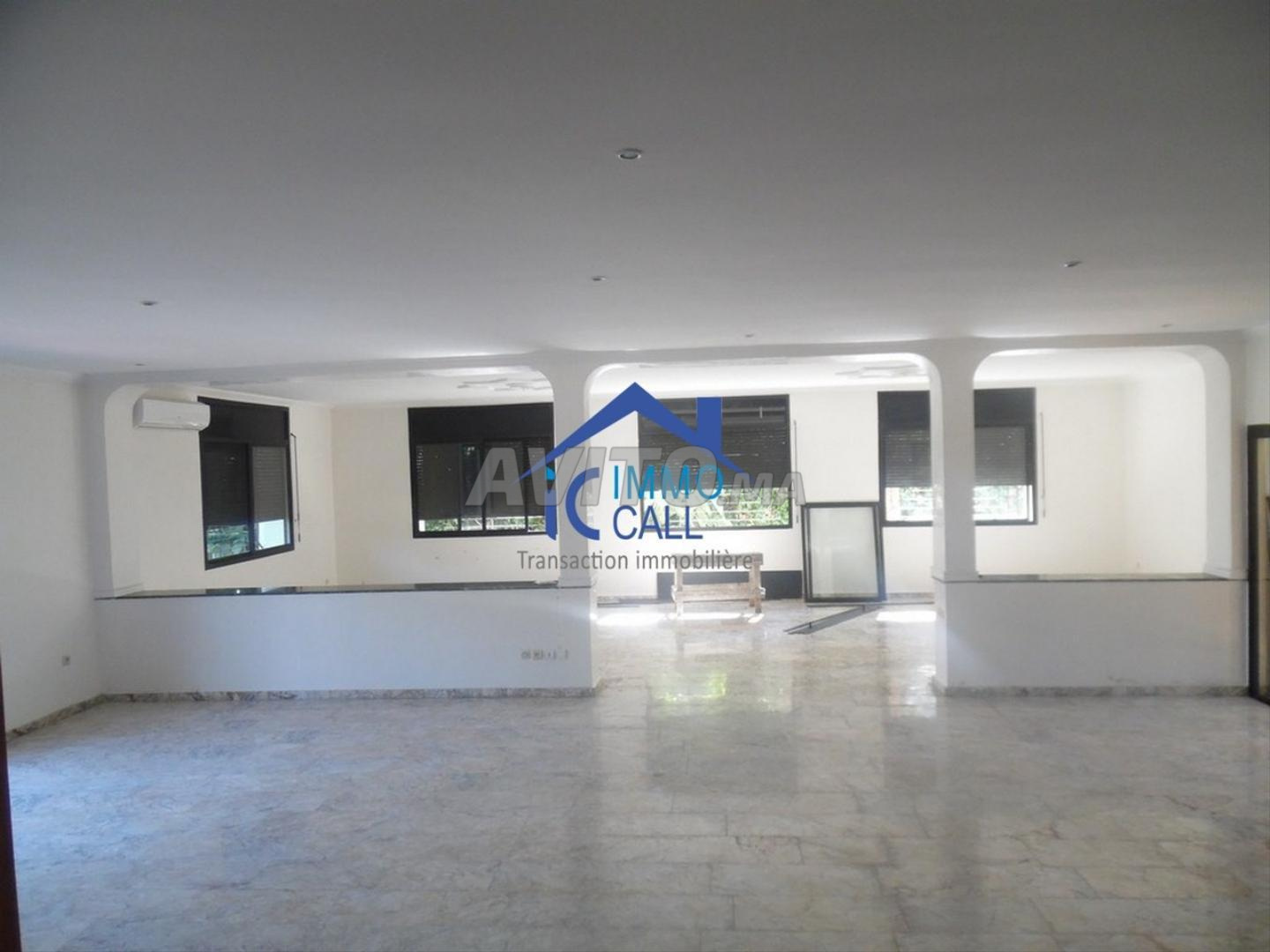 فيلا 4 غرف للإيجار في الرباط (سويسي) — Photo 6