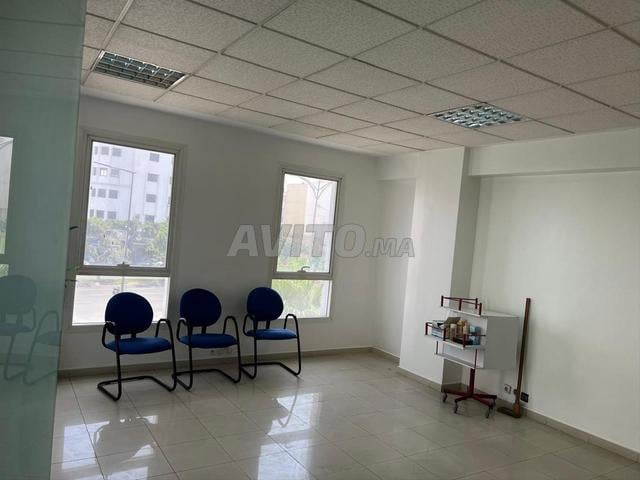 Office 74 m² for rent in Biranzarane, Casablanca — Photo 7