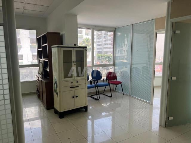 Office 74 m² for rent in Biranzarane, Casablanca — Photo 10