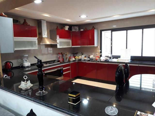 Villa 420 m² for Rent in Casablanca — Photo 3