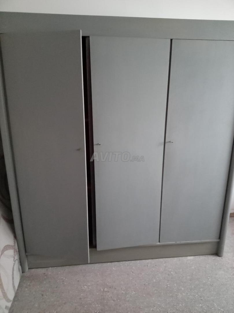 Armoire 3 portes à vendre