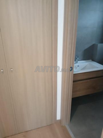شقة 97 م² للإيجار في الدار البيضاء — Photo 3
