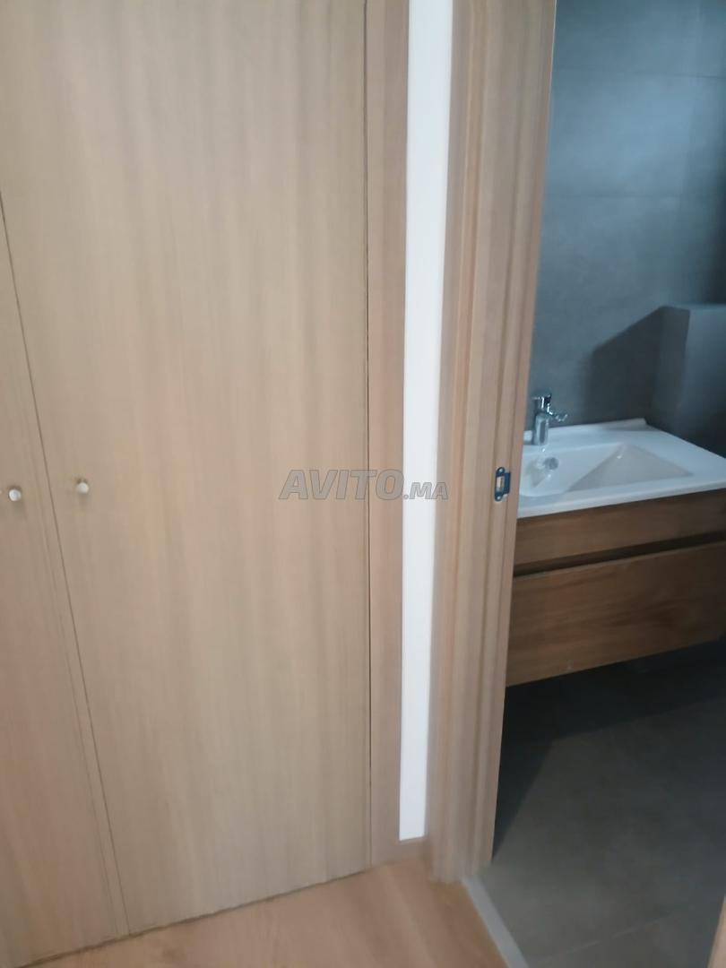 شقة 97 م² للإيجار في الدار البيضاء — Photo 4