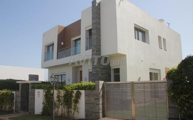 فيلا 500 متر مربع للإيجار في الدار البيضاء — Photo 2