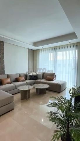 Appartement 121 m² à louer à الدار البيضاء — Photo 2
