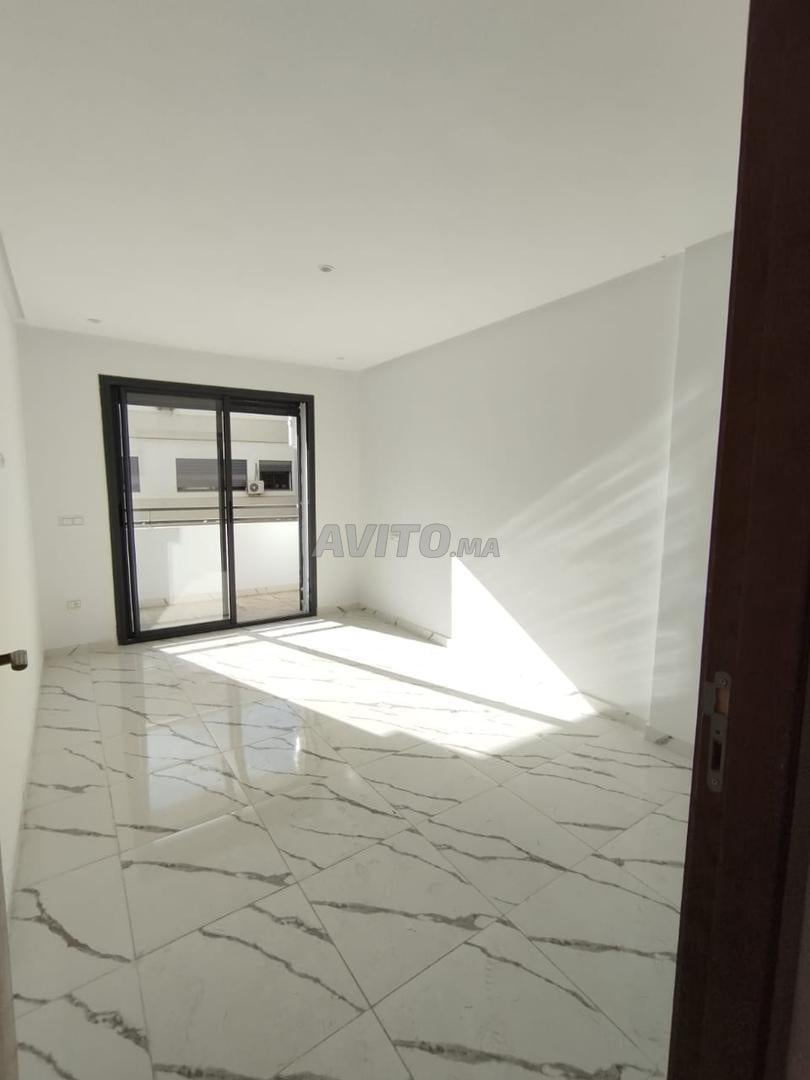 Studio 50 m² for rent in Casablanca – Roches Noires — Photo 8