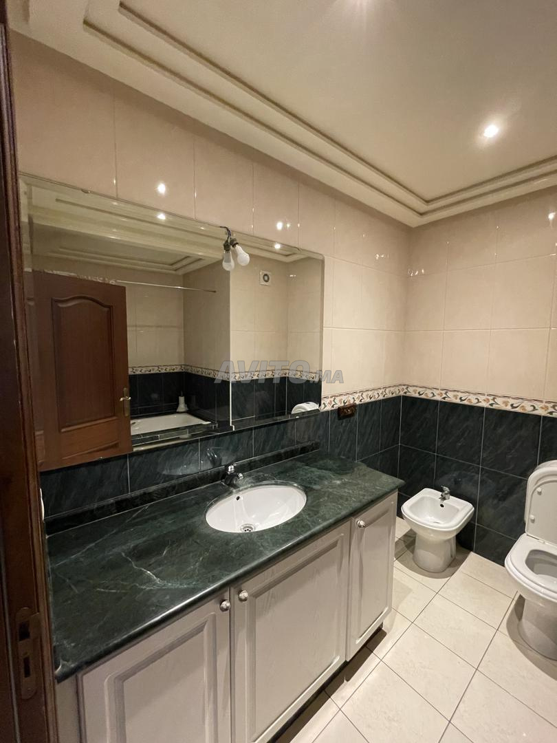 Appartement 330 m² à louer à Casablanca — Photo 4