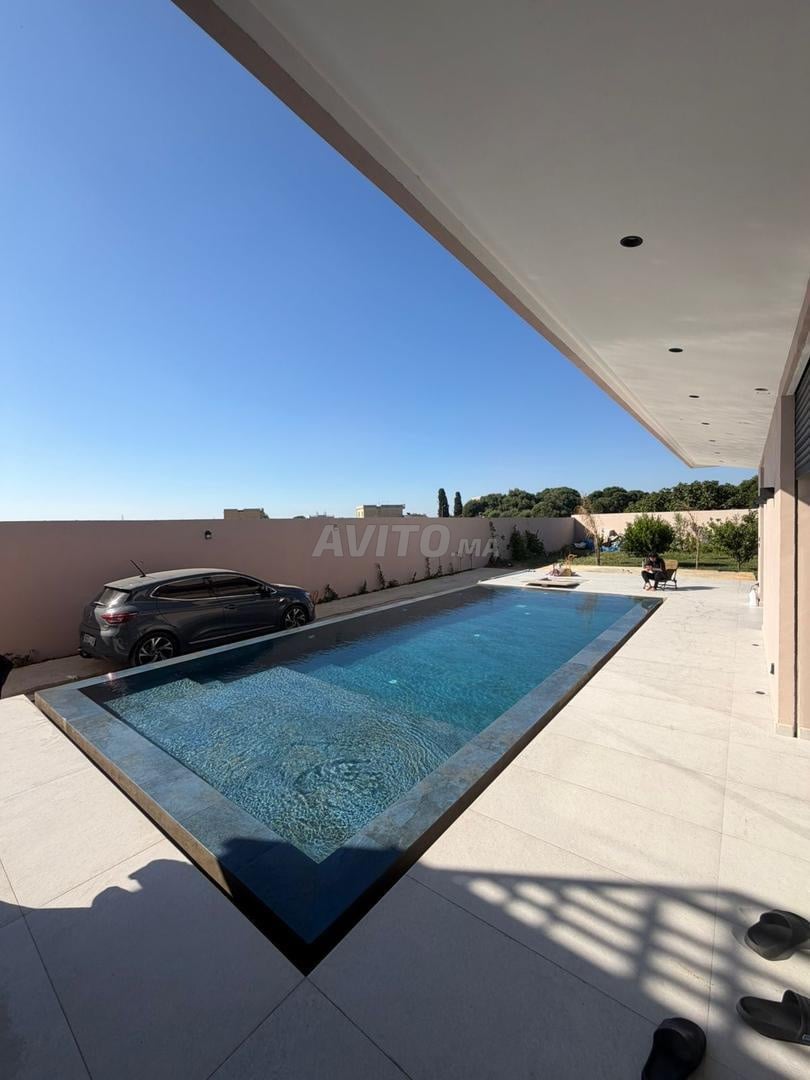 Villa with pool for holiday rental