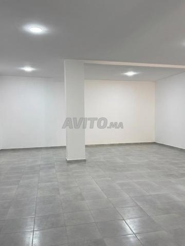 Deux locaux commerciaux à vendre dans un emplacement stratégique à Tétouan