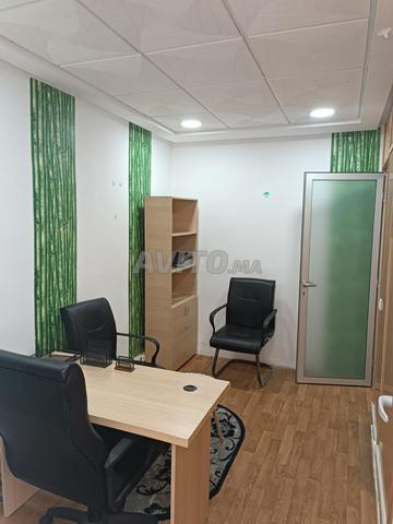 Private and furnished office for rent