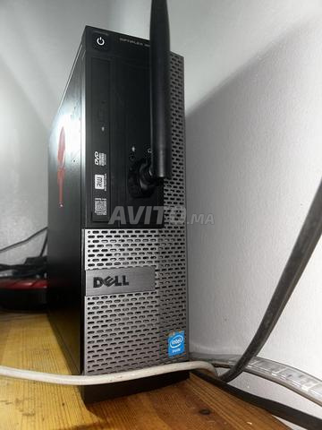 Clean PC for sale with screen