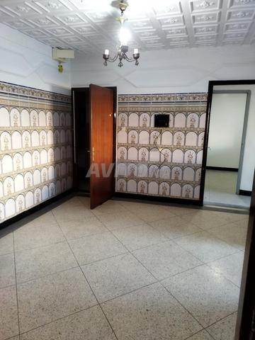 شقة 100 م² للإيجار في الدار البيضاء — Photo 2