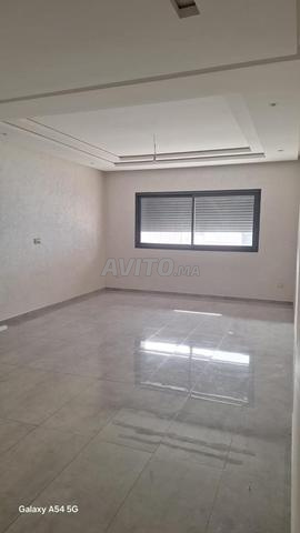Appartement vide à louer 3ch El Houda