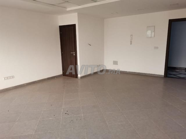 Bureau 33 m² à louer à Casablanca — Photo 7
