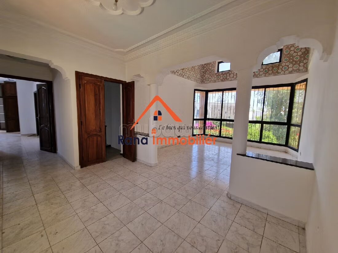 Villa 1200 m² à louer à Souissi, Rabat — Photo 9
